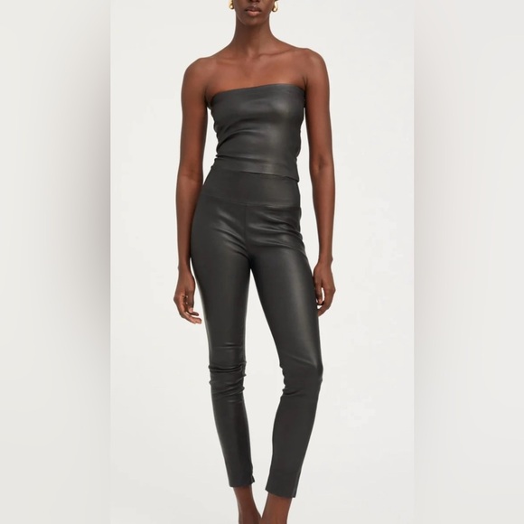 100% Leather leggings